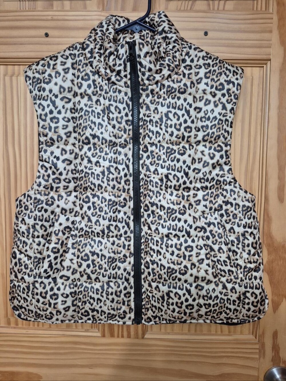 New Vibe Leopard Print Puffer Vest